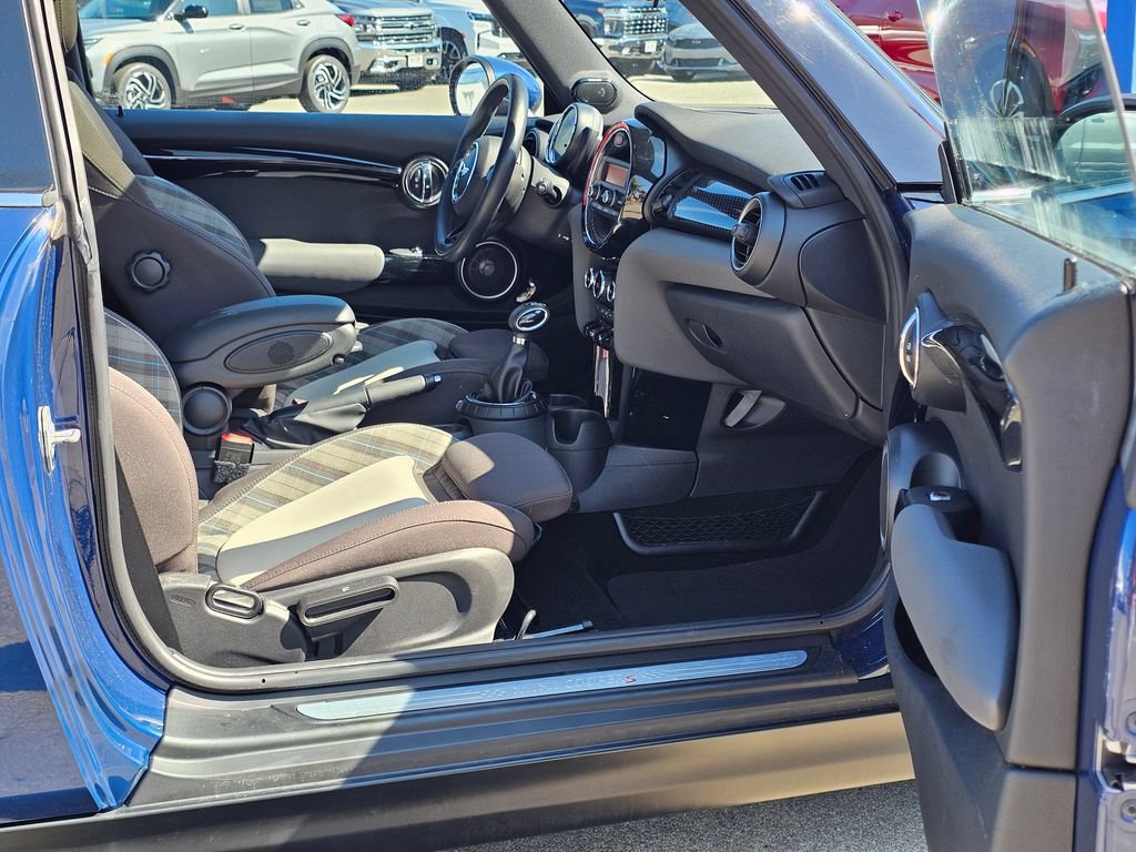 Used 2015 MINI Cooper S FWD image 14