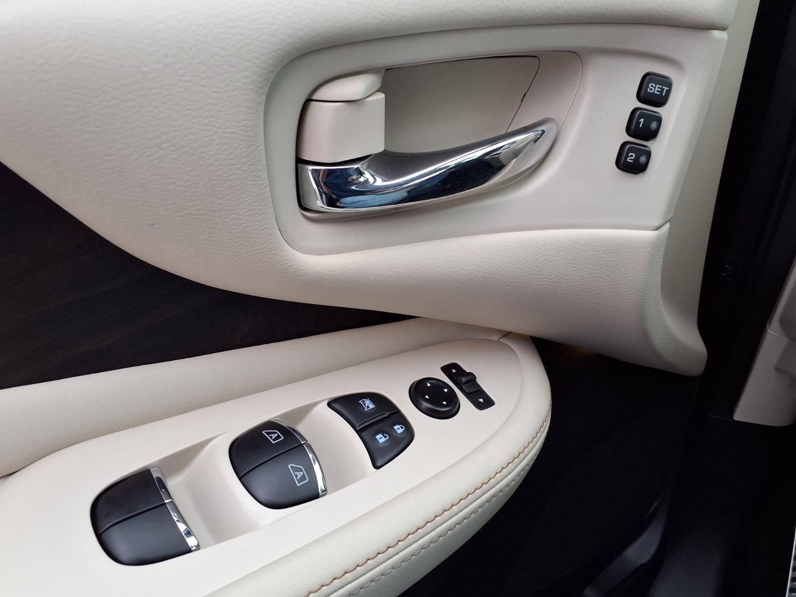 Used 2023 Nissan Murano Platinum w/ Cargo Package FWD image 23