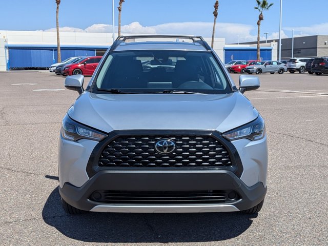 Used 2022 Toyota Corolla Cross LE w/ Moonroof Package FWD image 2