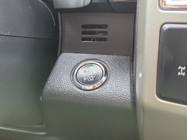 Used 2015 Ford F150 Lariat RWD image 28
