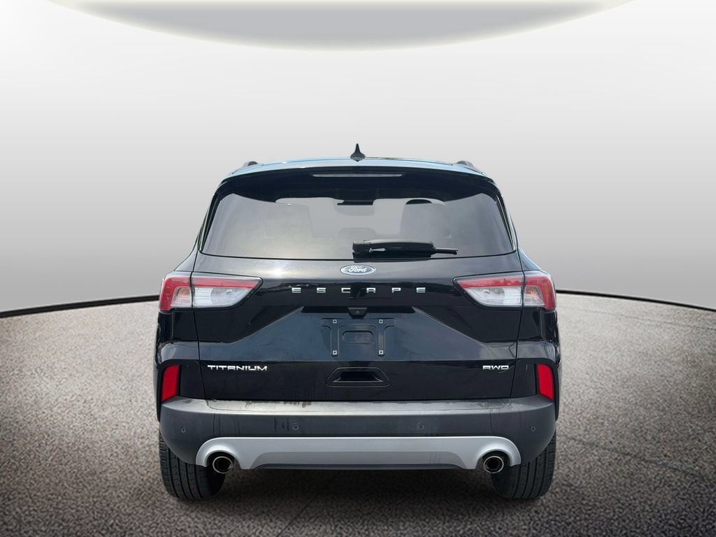 Used 2022 Ford Escape Titanium AWD/4WD image 3