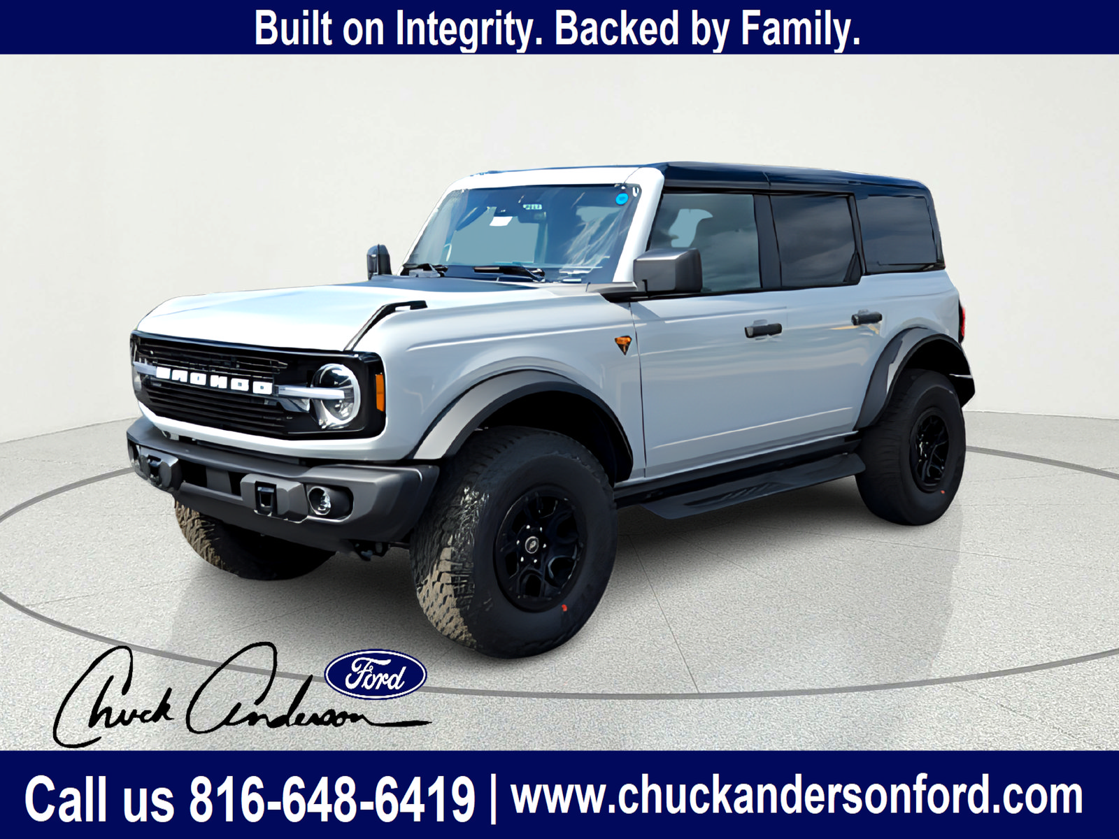 New 2026 Ford Bronco Badlands w/ Sasquatch Package AWD/4WD image 2
