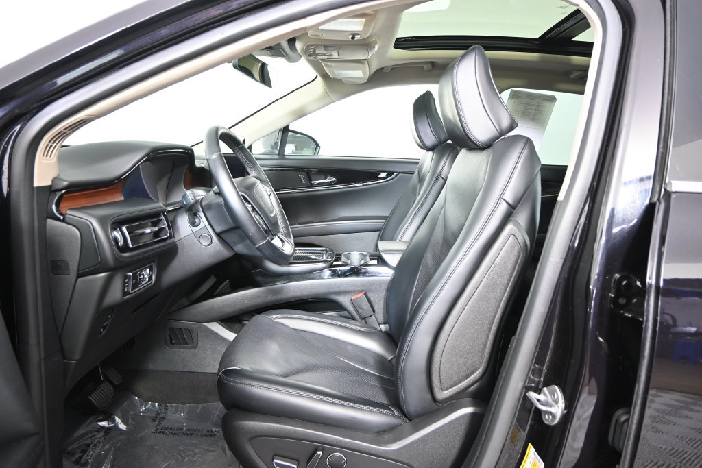 Used 2023 Lincoln Nautilus Reserve AWD/4WD image 20