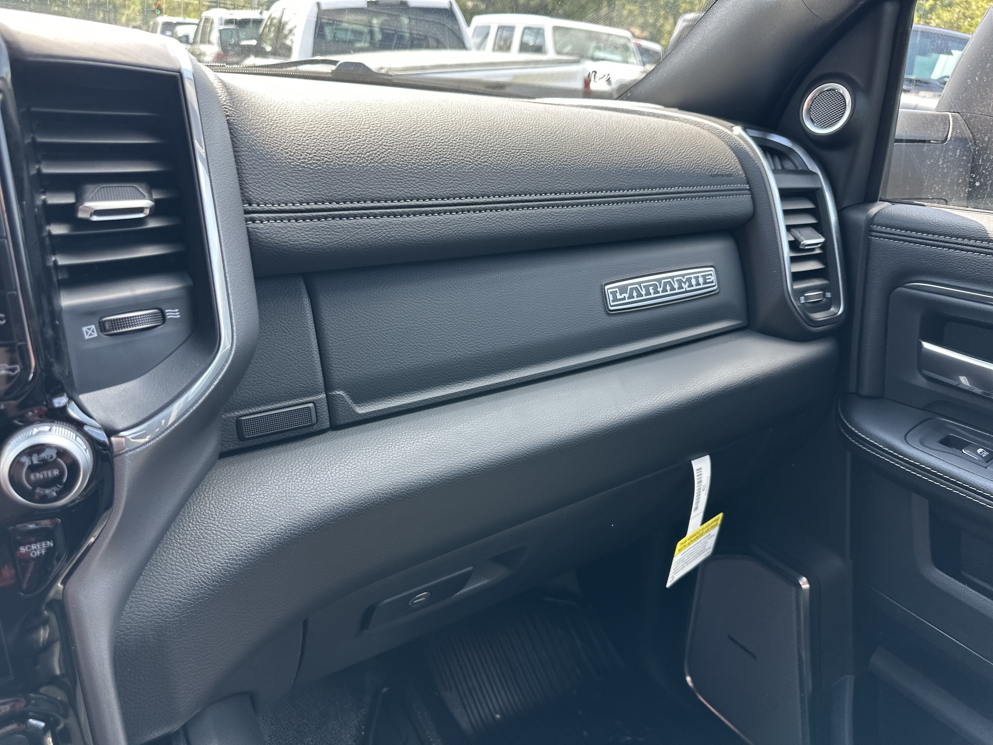 New 2027 RAM 3500 Big Horn w/ Laramie Trim Package AWD/4WD image 5