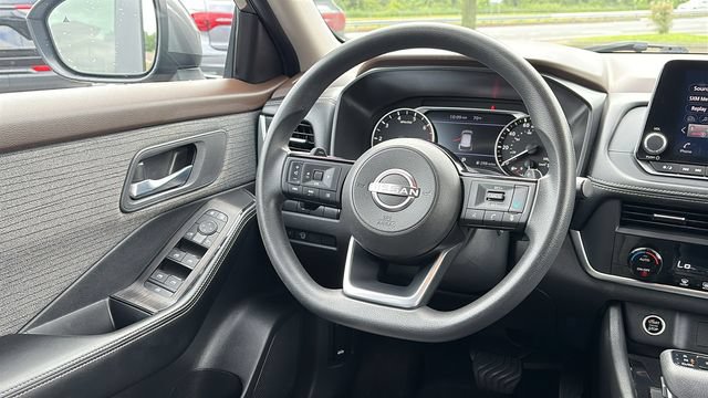 Used 2023 Nissan Rogue SV AWD/4WD image 24