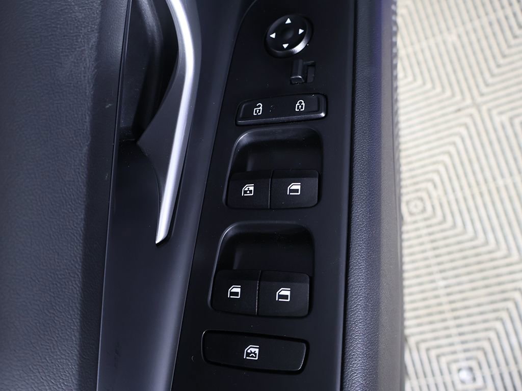 Certified 2024 Hyundai Elantra SEL image 31