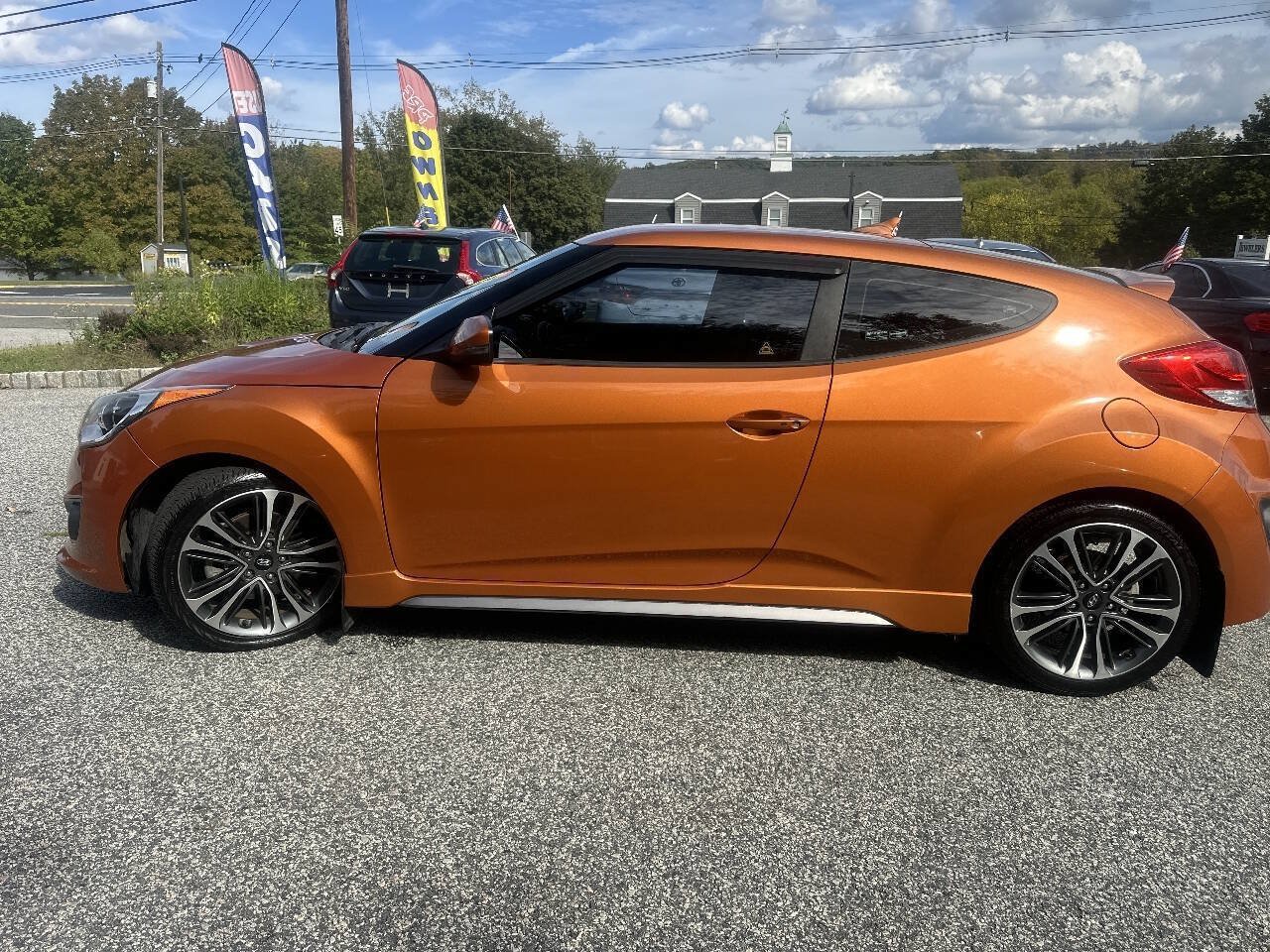 Used 2016 Hyundai Veloster Turbo FWD image 9