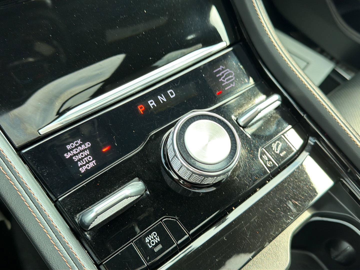 Certified 2024 Jeep Grand Cherokee L Summit AWD/4WD image 18