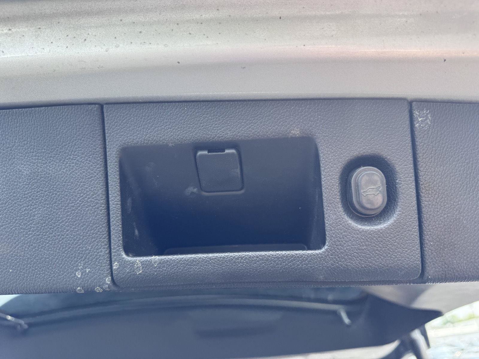 Used 2020 Chevrolet Tahoe LT RWD image 9