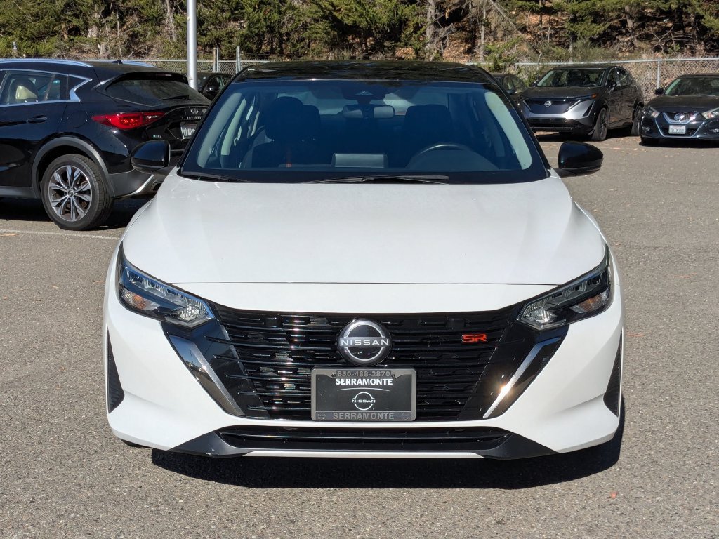 Used 2025 Nissan Sentra SR FWD image 3