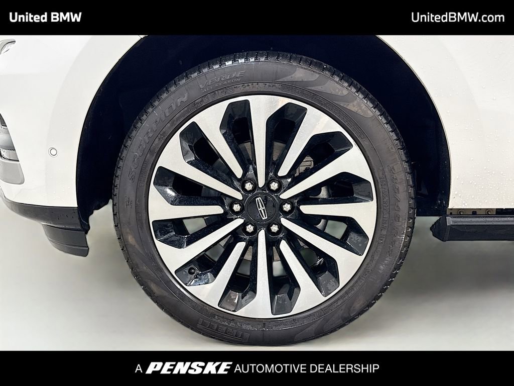 Used 2024 Lincoln Navigator Reserve image 2