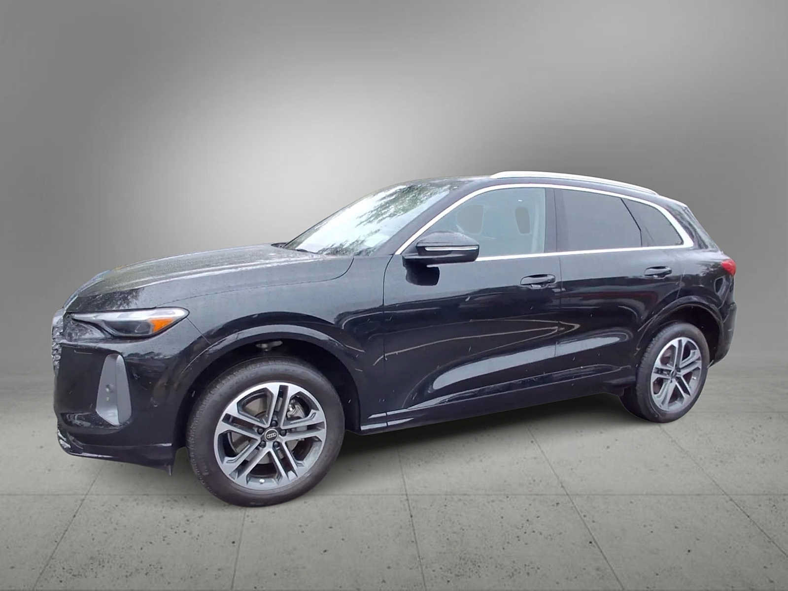 Used 2025 Audi Q5 Premium w/ Convenience Package AWD/4WD image 4