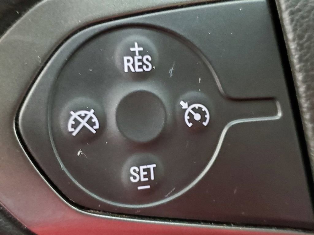 Used 2018 Chevrolet Silverado 1500 LT w/ All Star Edition image 27