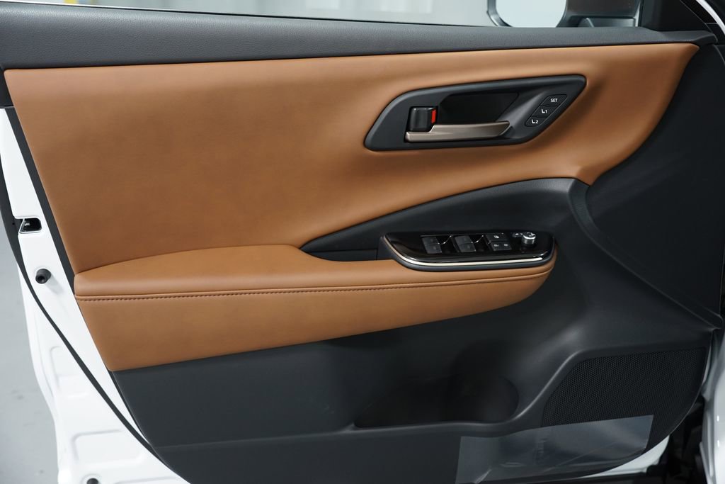 New 2026 Toyota Crown Signia AWD/4WD image 31