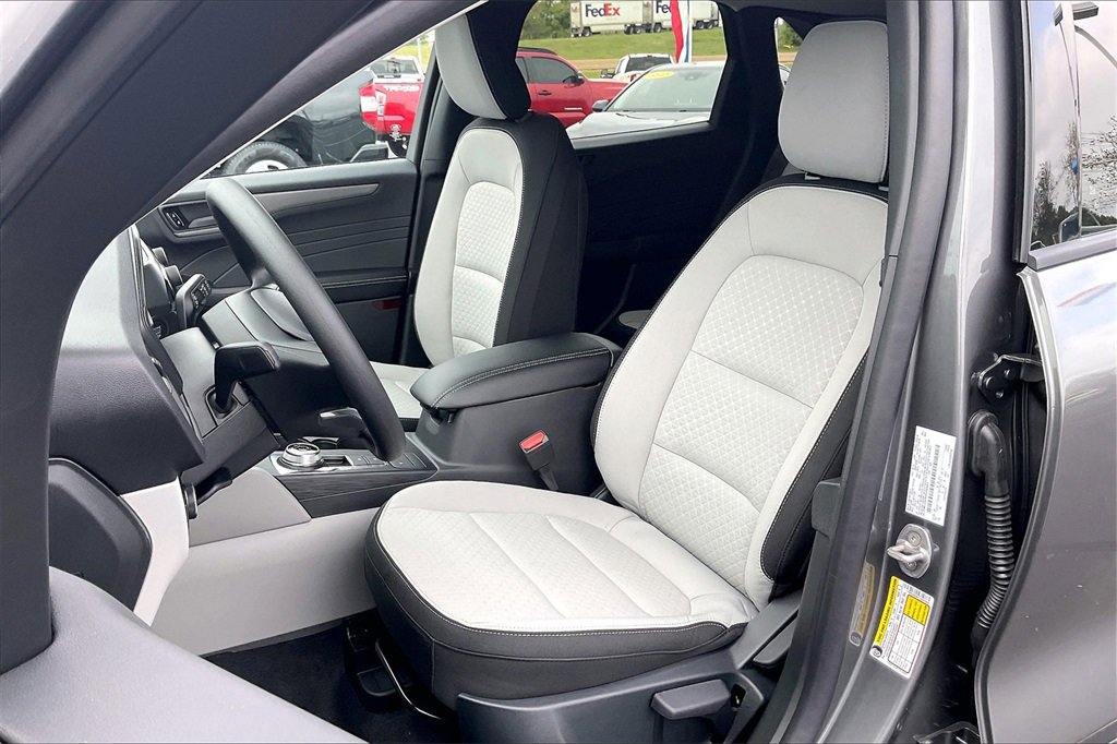 New 2026 Ford Escape Active image 9