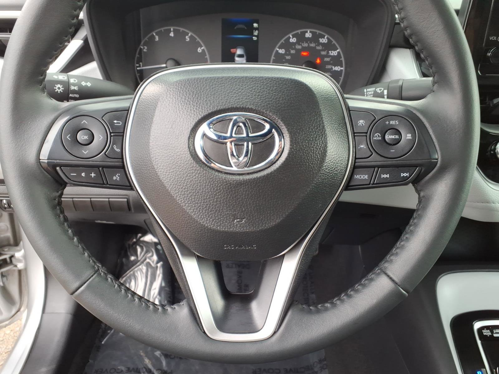 Certified 2025 Toyota Corolla SE image 15