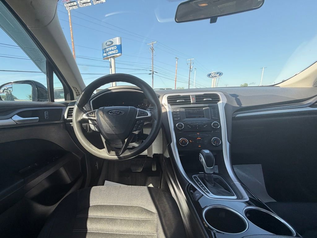 Used 2014 Ford Fusion SE FWD image 13