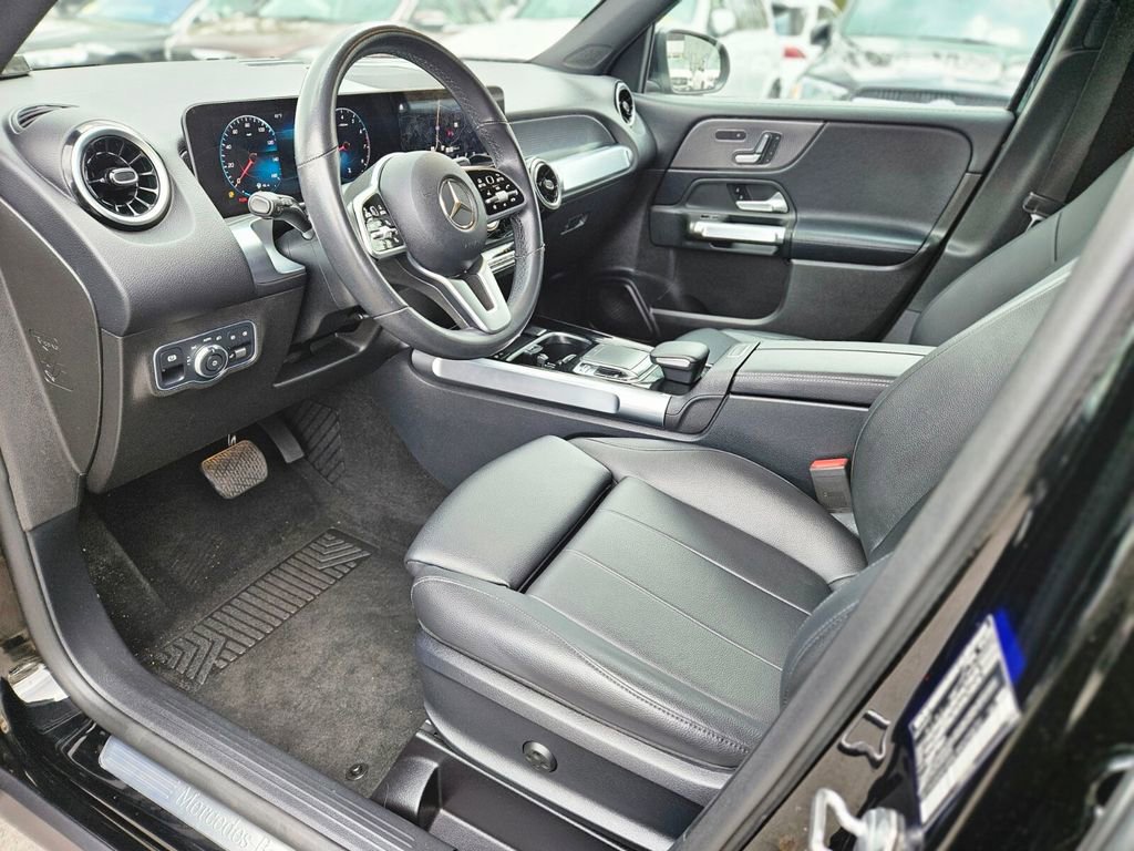 Used 2020 Mercedes-Benz GLB 250 4MATIC image 17