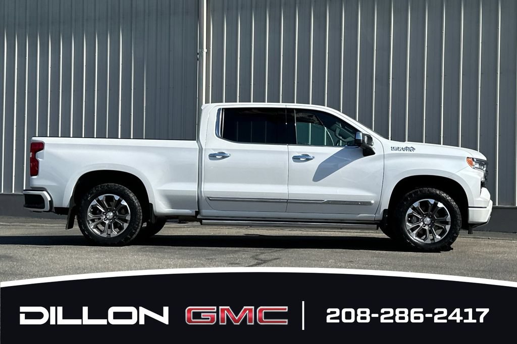 Used 2024 Chevrolet Silverado 1500 High Country w/ Technology Package AWD/4WD image 3