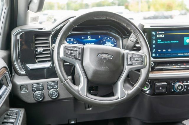 Used 2023 Chevrolet Silverado 1500 RST image 14