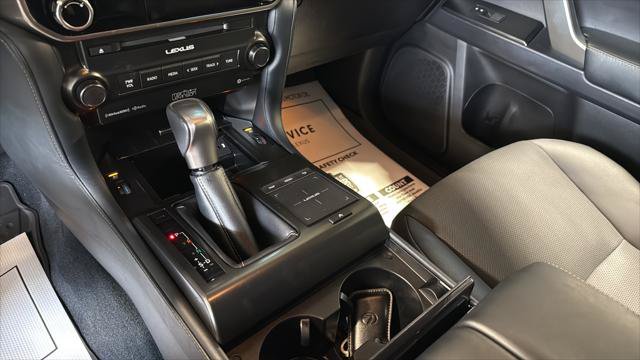 Certified 2022 Lexus GX 460 Premium w/ Premium Plus Package AWD/4WD image 29