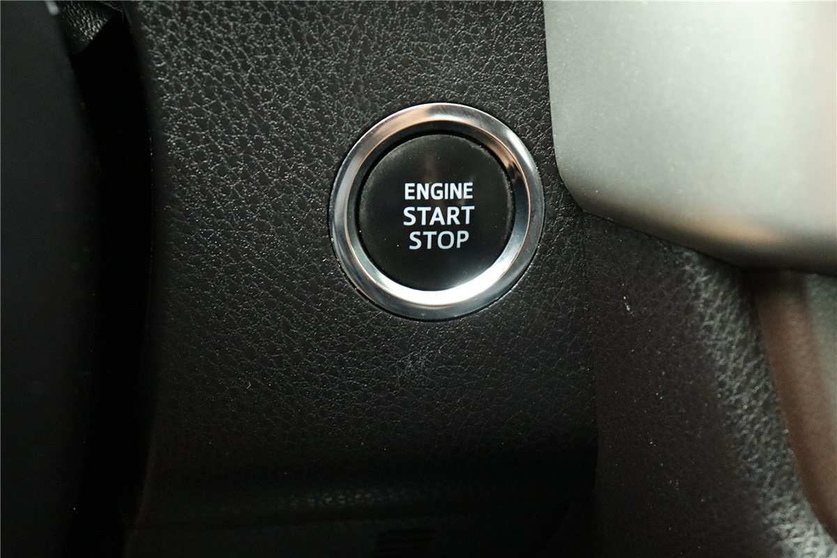 Used 2014 Toyota Highlander Limited AWD/4WD image 41