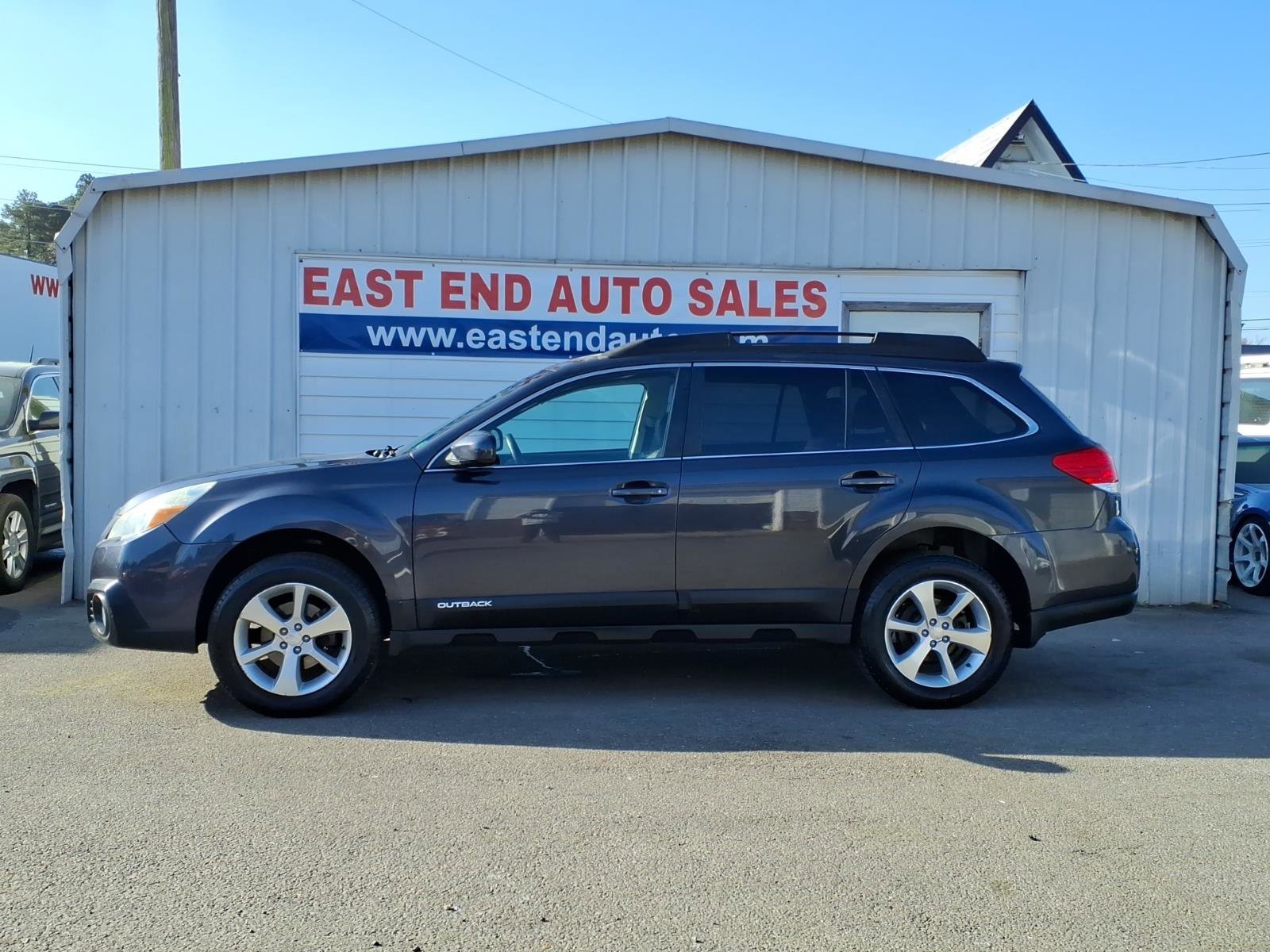 Used 2013 Subaru Outback 2.5i Limited w/ Popular Pkg 1A AWD/4WD image 2