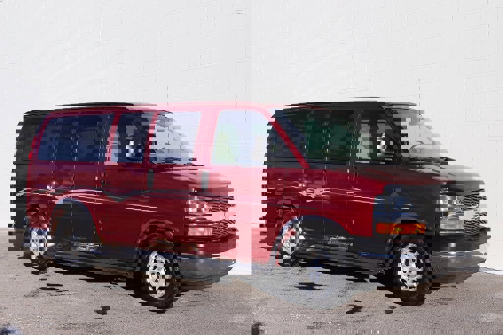 Used 2007 Chevrolet Express 1500 w/ Preferred Equipment Group image 44