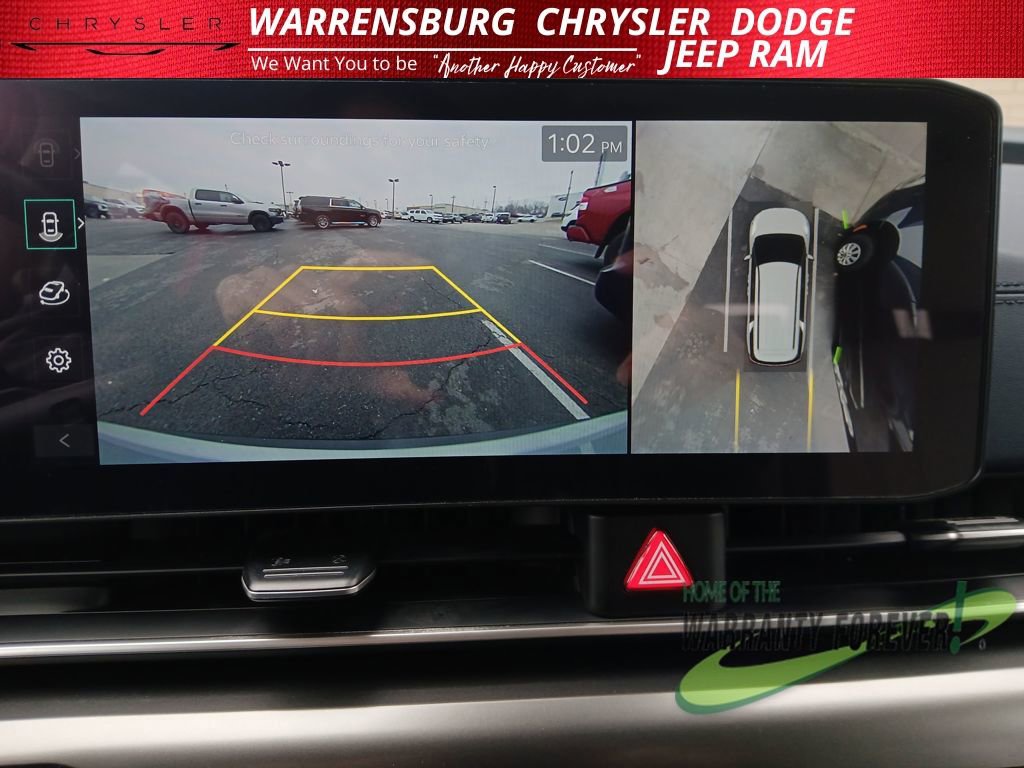 Used 2025 Kia Carnival SX Prestige image 25