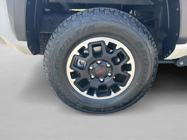 Certified 2025 Toyota Tacoma TRD Off-Road image 26