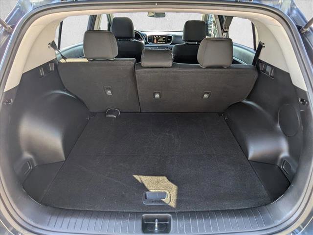 Used 2022 Kia Sportage LX image 6