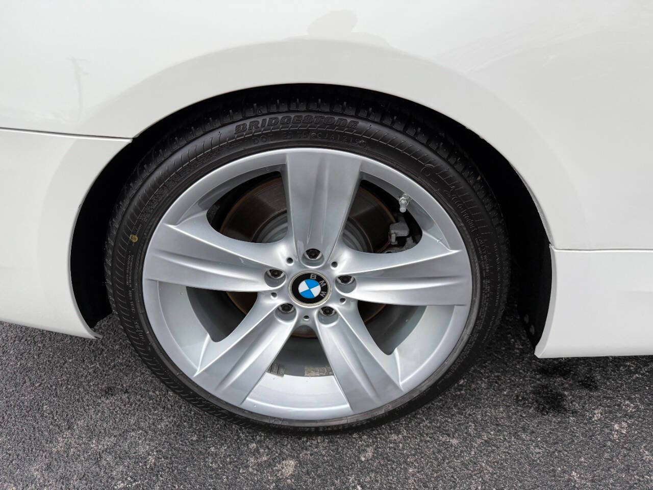 Used 2007 BMW 335i Convertible image 25