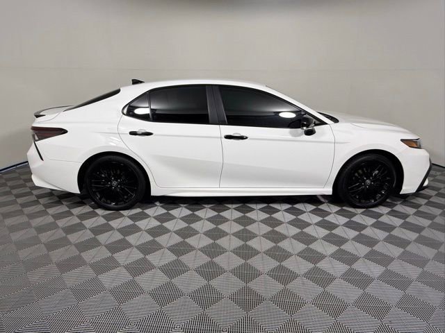Used 2022 Toyota Camry SE image 7