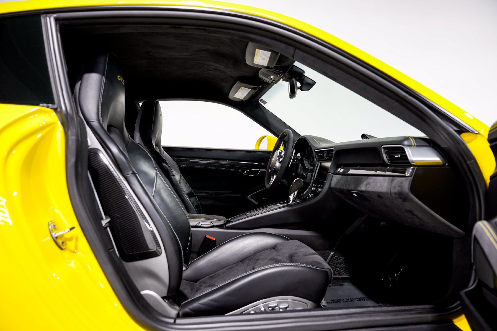 Used 2015 Porsche 911 Carrera GTS RWD image 29