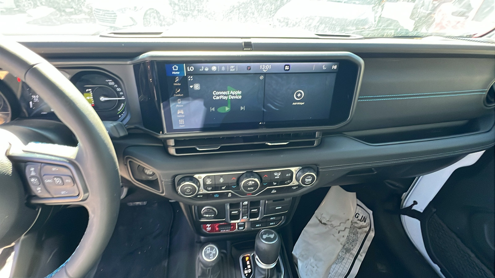 Used 2025 Jeep Wrangler Unlimited Rubicon 4xe w/ Convenience Group image 30