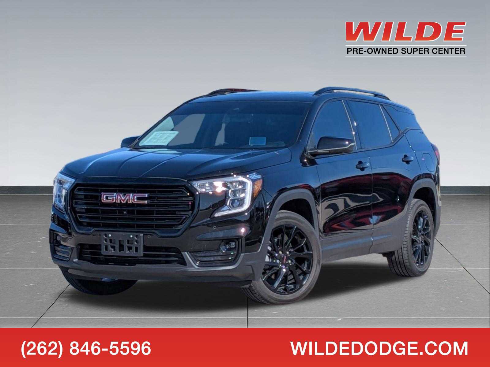Used 2024 GMC Terrain SLT w/ Infotainment Package II