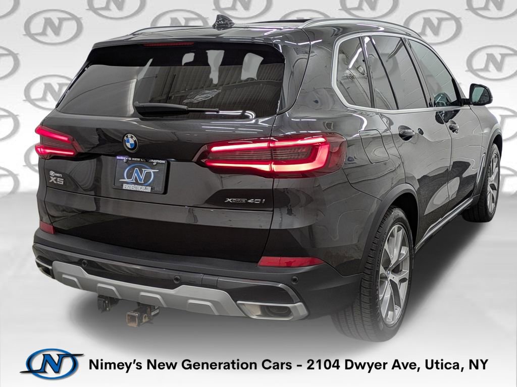 Used 2023 BMW X5 xDrive40i AWD/4WD image 2