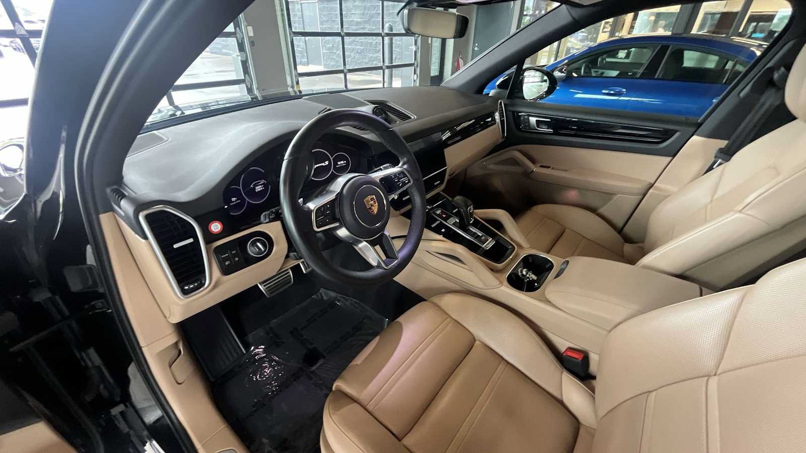 Used 2023 Porsche Cayenne S AWD/4WD image 13