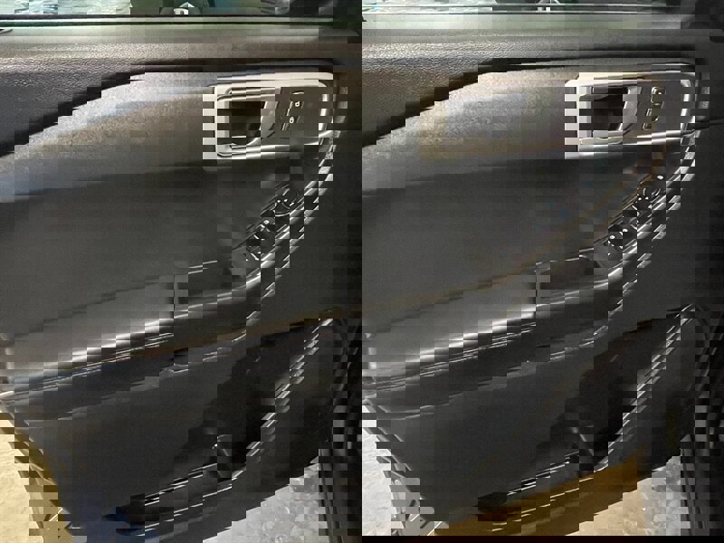 Used 2022 Ford Explorer 4WD w/ Class IV Trailer Tow Package image 27