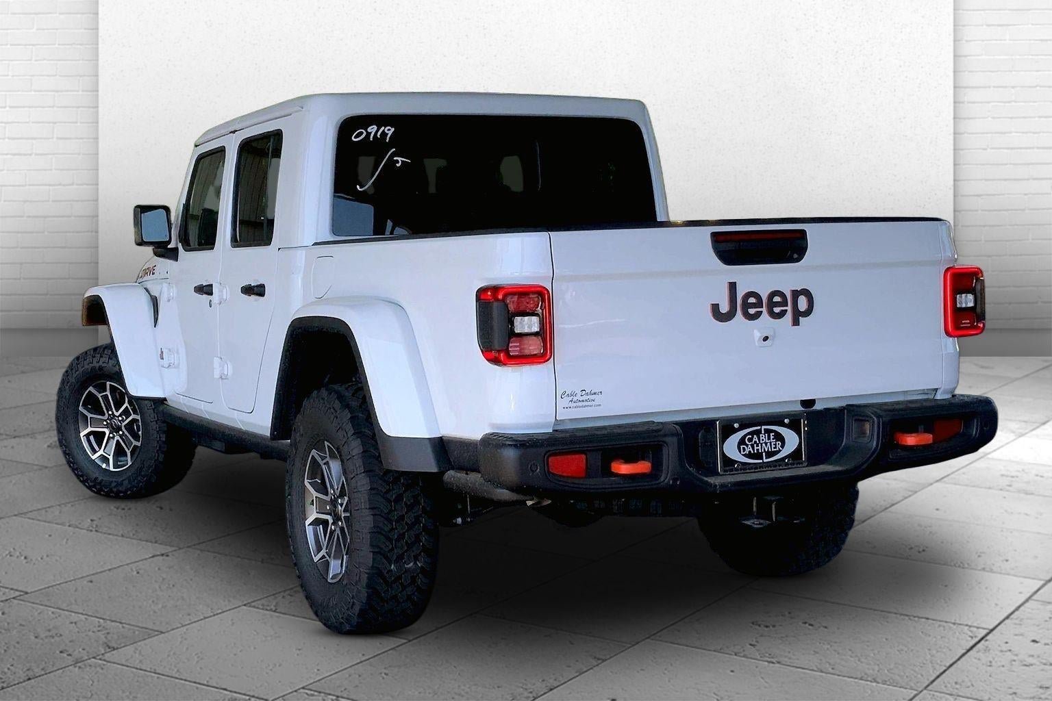 New 2026 Jeep Gladiator Mojave AWD/4WD image 3