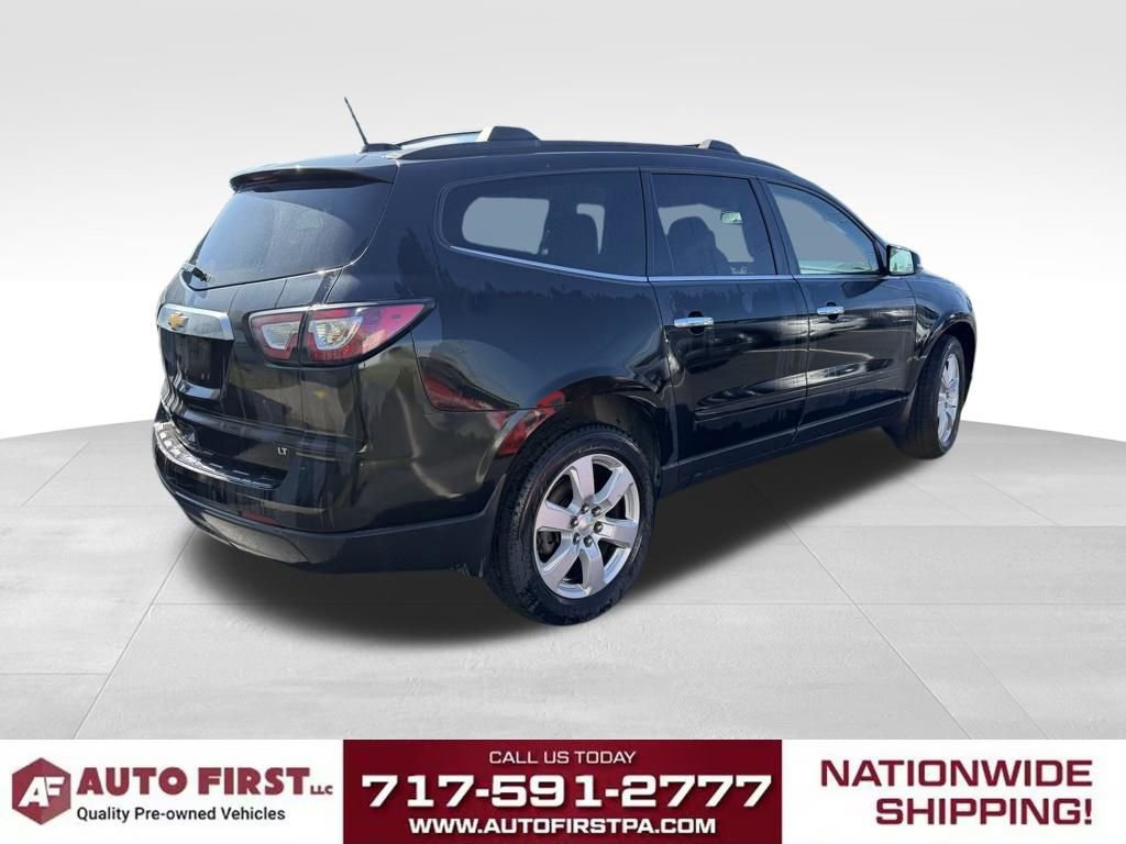Used 2017 Chevrolet Traverse LT w/ Style and Technology Package AWD/4WD image 3