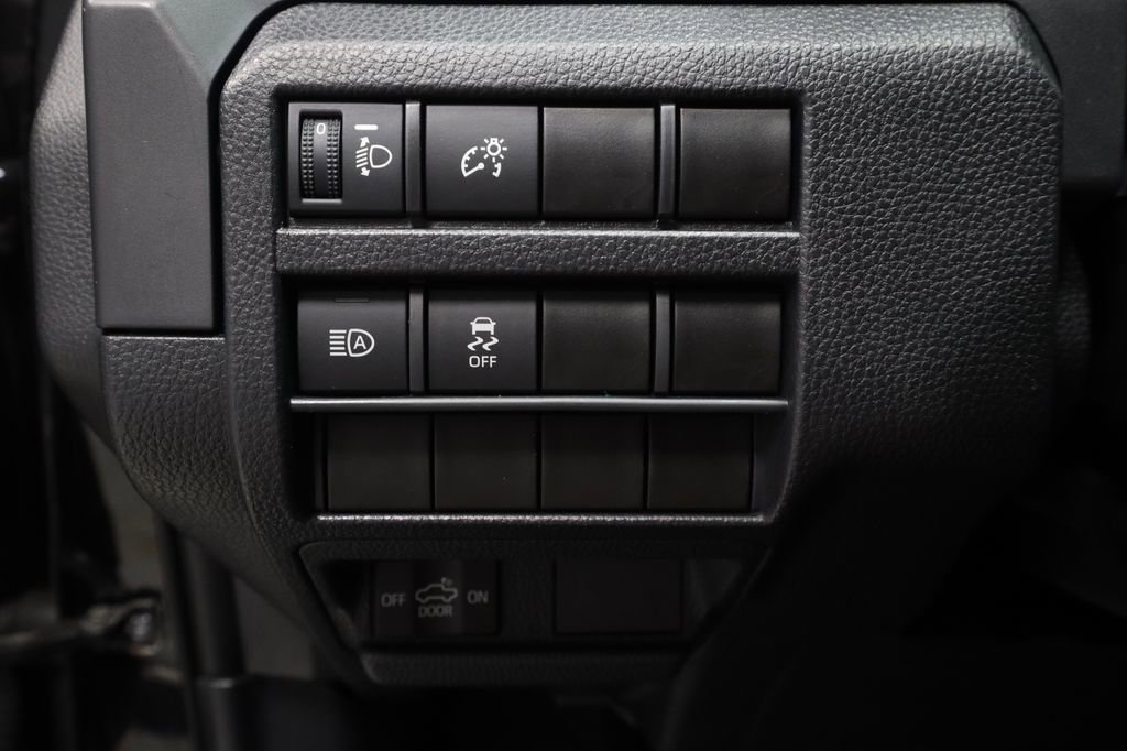 Used 2024 Toyota Tacoma SR AWD/4WD image 26