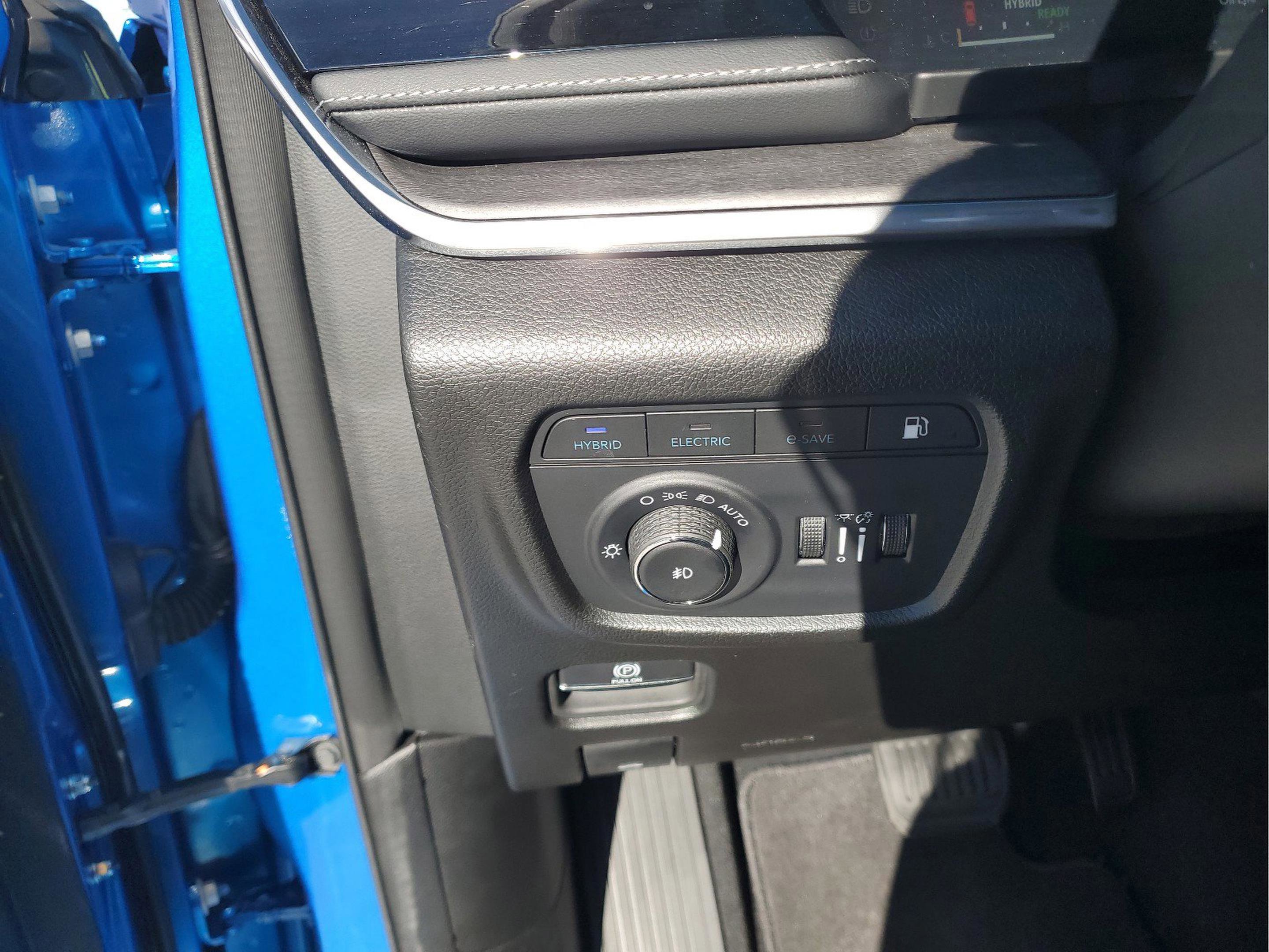 Used 2024 Jeep Grand Cherokee Overland w/ Advanced Protech Group III image 25