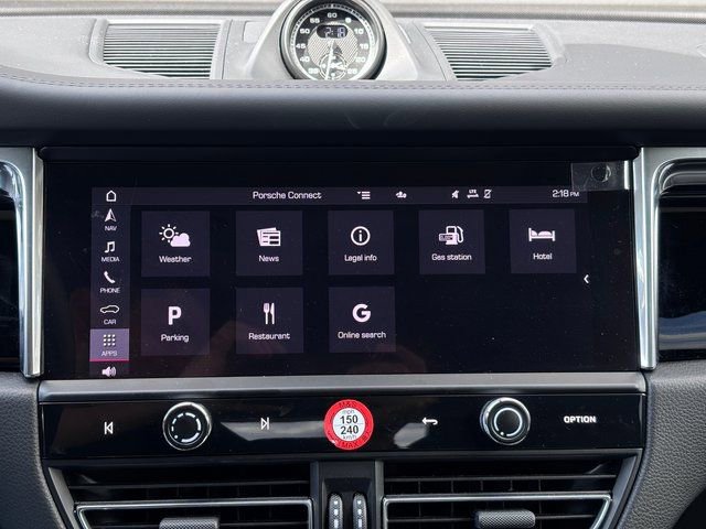 Certified 2026 Porsche Macan image 20
