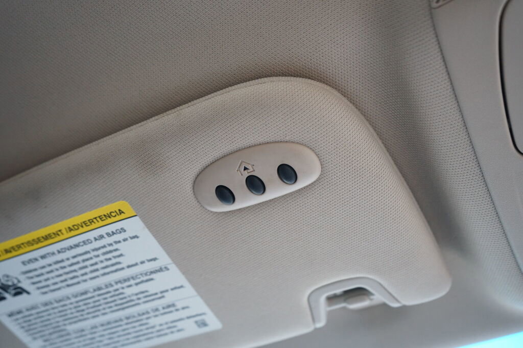 Used 2018 Lincoln MKZ Select w/ Technology Package image 25