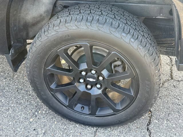 Used 2019 Chevrolet Colorado LT w/ Colorado RST Special Edition AWD/4WD image 5