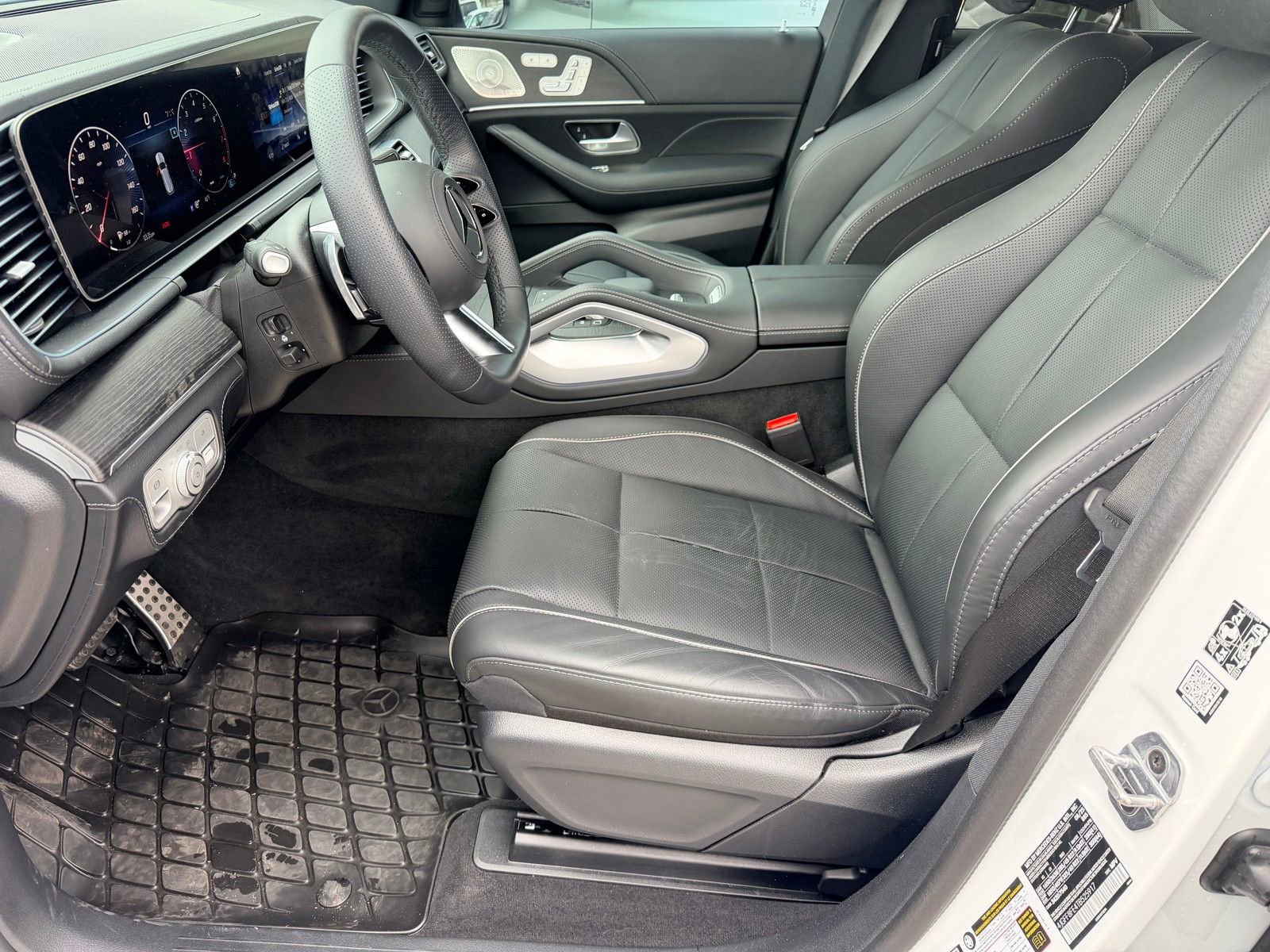 Used 2026 Mercedes-Benz GLS 580 4MATIC image 18