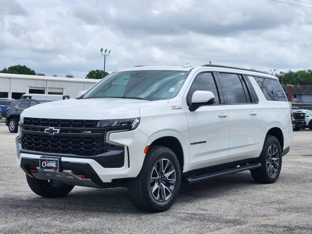 Used 2024 Chevrolet Suburban Z71 w/ Luxury Package image 3