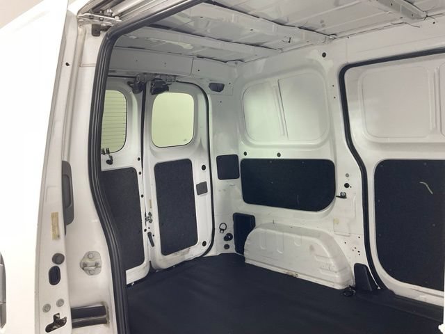 Used 2015 Nissan NV200 SV w/ Technology Package FWD image 29