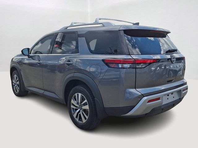 Used 2022 Nissan Pathfinder SL AWD/4WD image 4